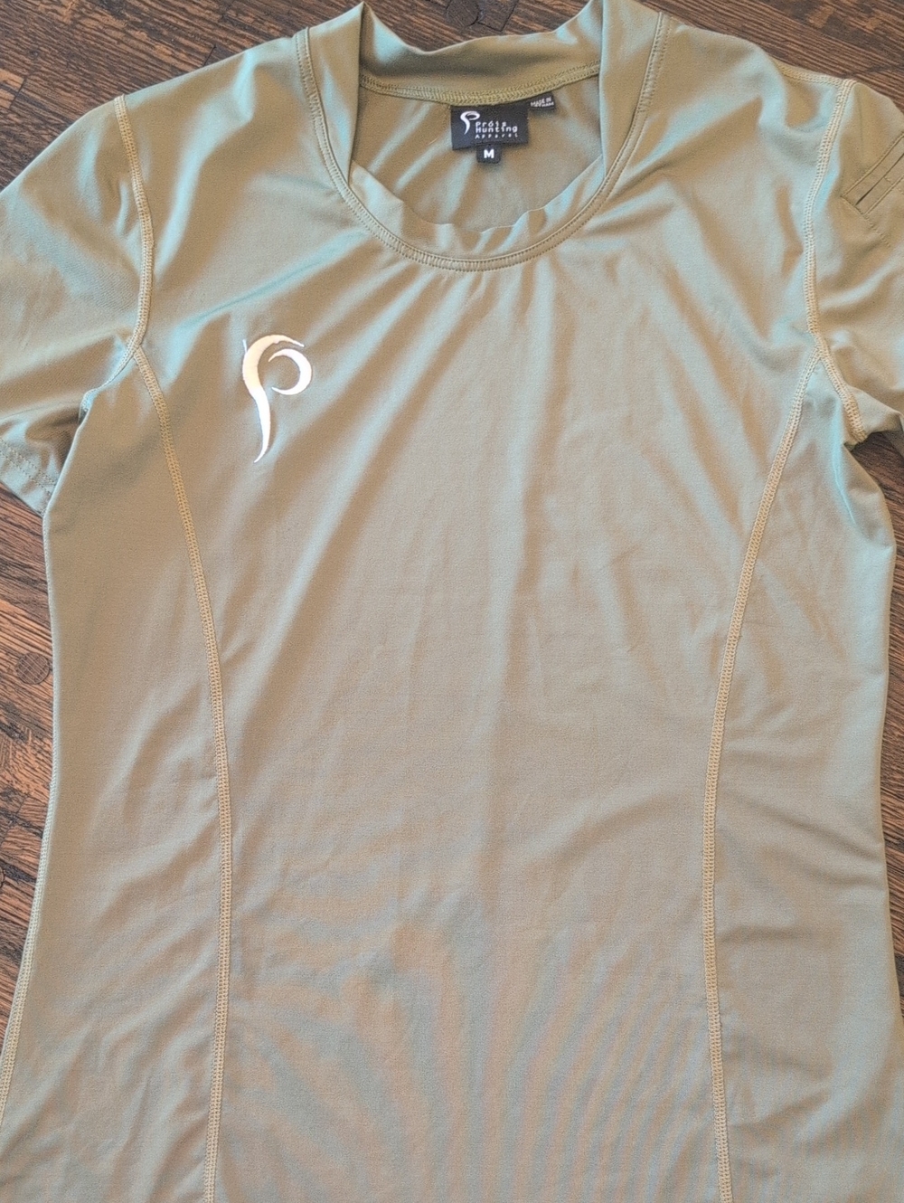 Prois Olive Green Women’s Active Tee - M